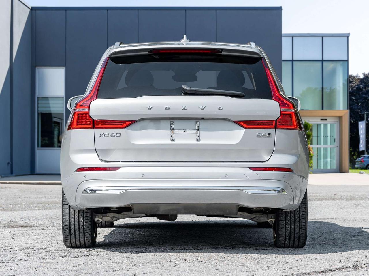 2023 Volvo XC60 PLUS^Off Lease^One Owner^New Tires^20"Wheel Sets Photo