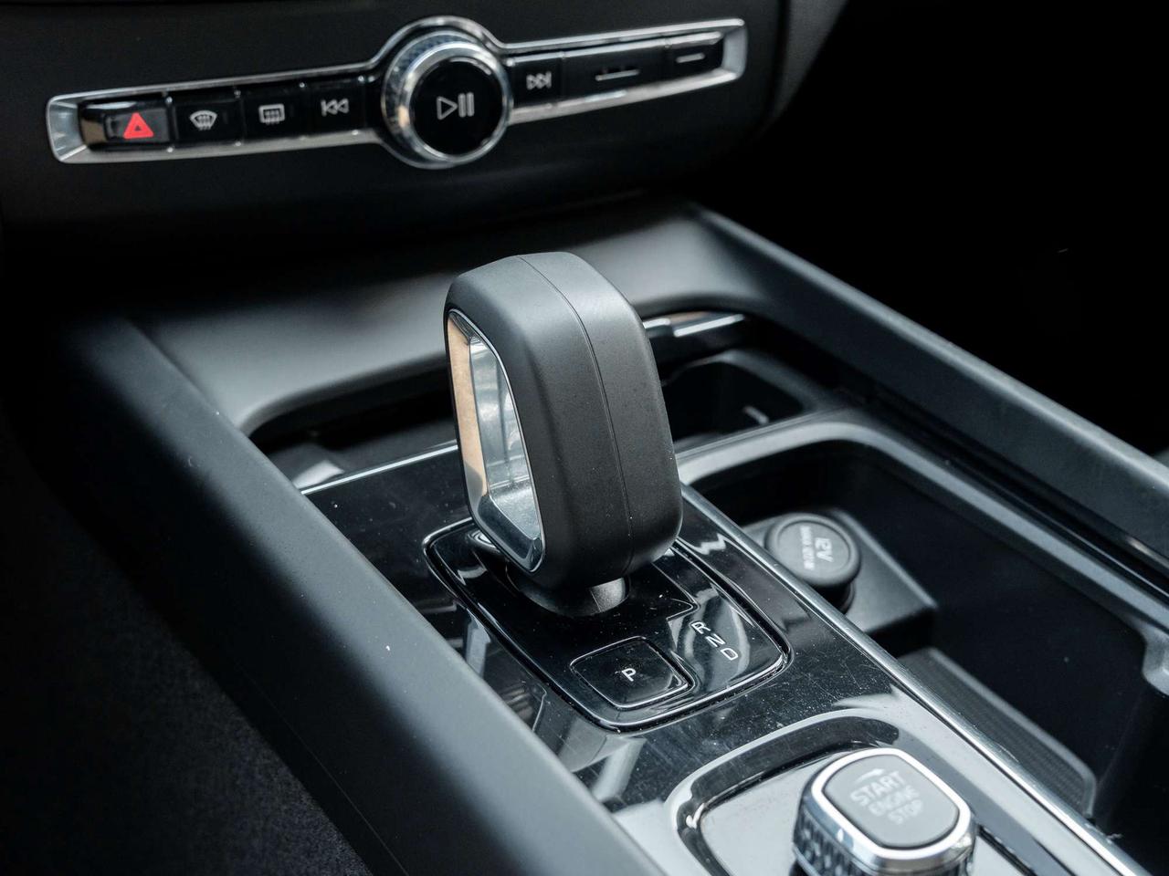 2023 Volvo XC60 PLUS^Off Lease^One Owner^New Tires^20"Wheel Sets Photo