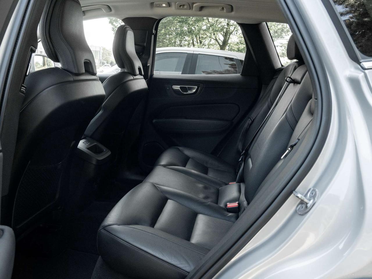 2023 Volvo XC60 PLUS^Off Lease^One Owner^New Tires^20"Wheel Sets Photo