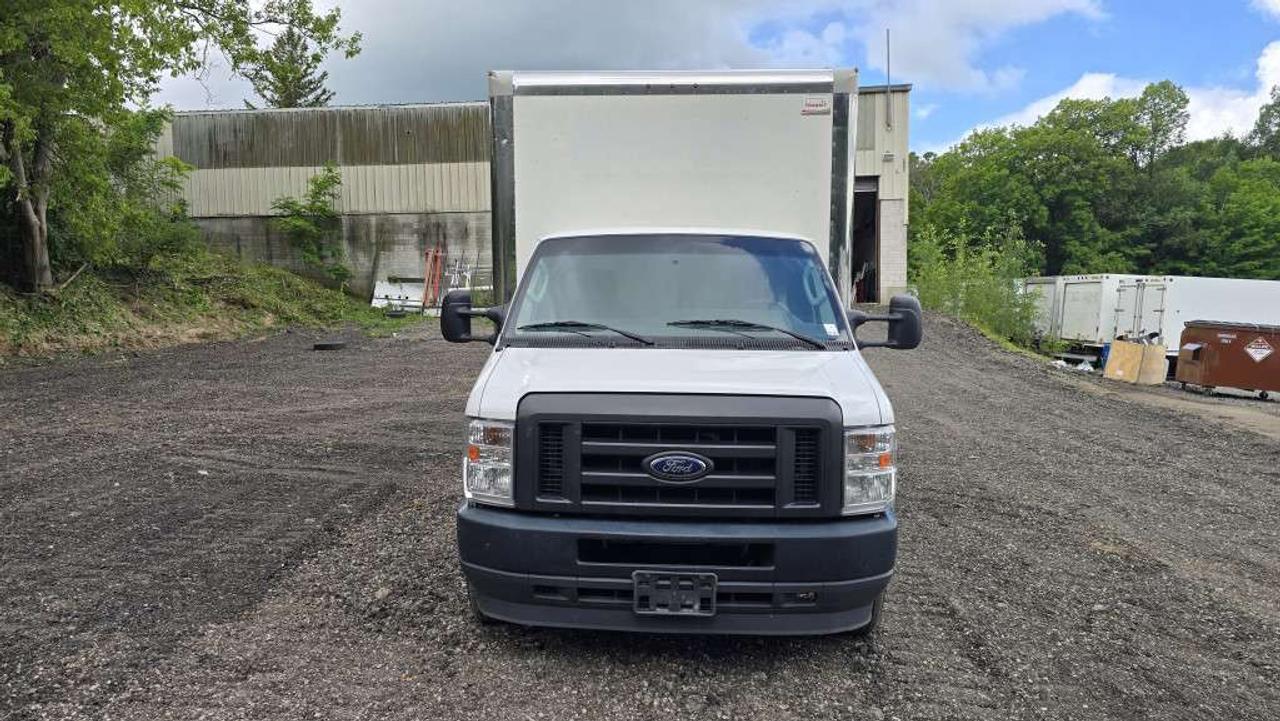 2021 Ford E-Series E-450 - 16Ft Box - V8 Gas - 84 Tall Box - 16CB-C07450 - -None Photo