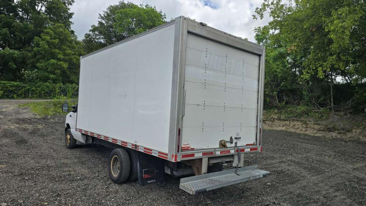 2021 Ford E-Series E-450 - 16Ft Box - V8 Gas - 84 Tall Box - 16CB-C07450 - -None Photo
