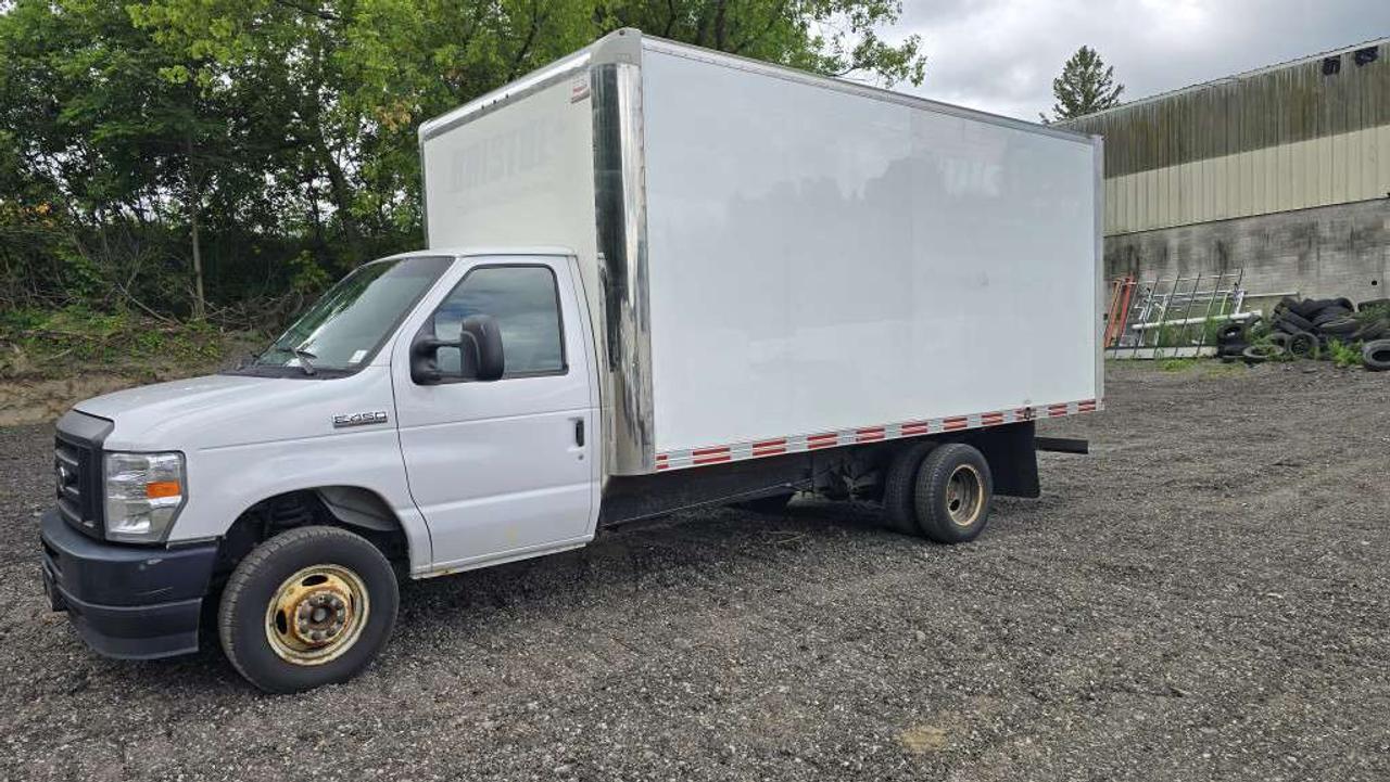 2021 Ford E-Series E-450 - 16Ft Box - V8 Gas - 84 Tall Box - 16CB-C07450 - -None Photo