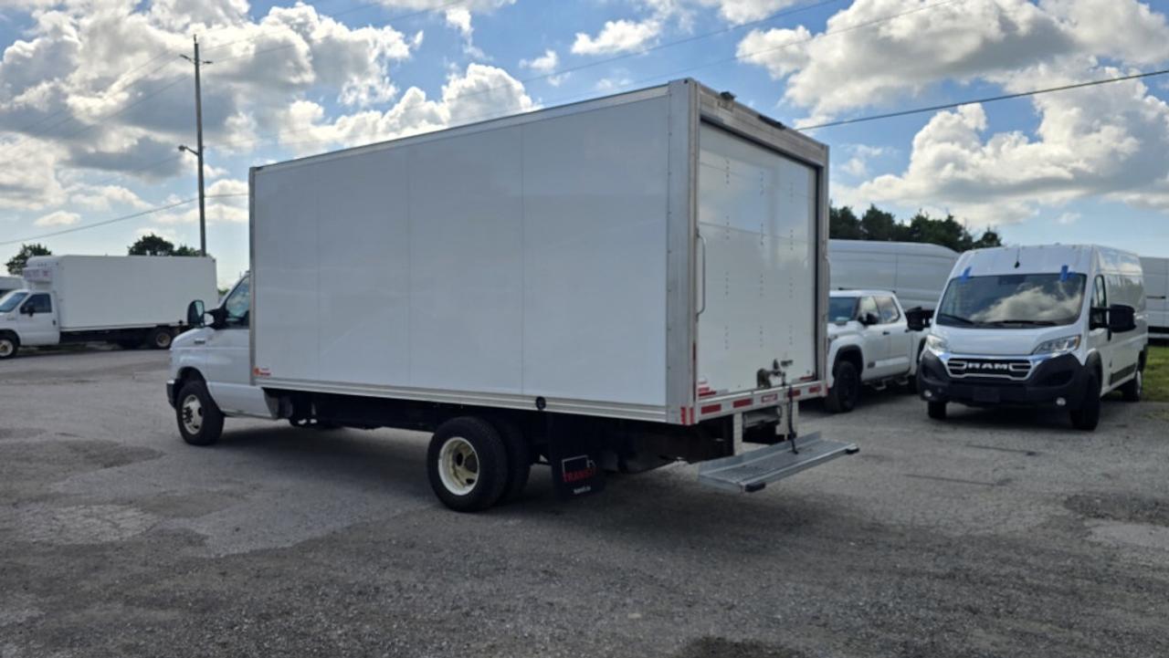 2023 Ford E-Series Cutaway 16Ft Box - 7.3L V8 Gas - Ramp - Camera/Cruise Photo