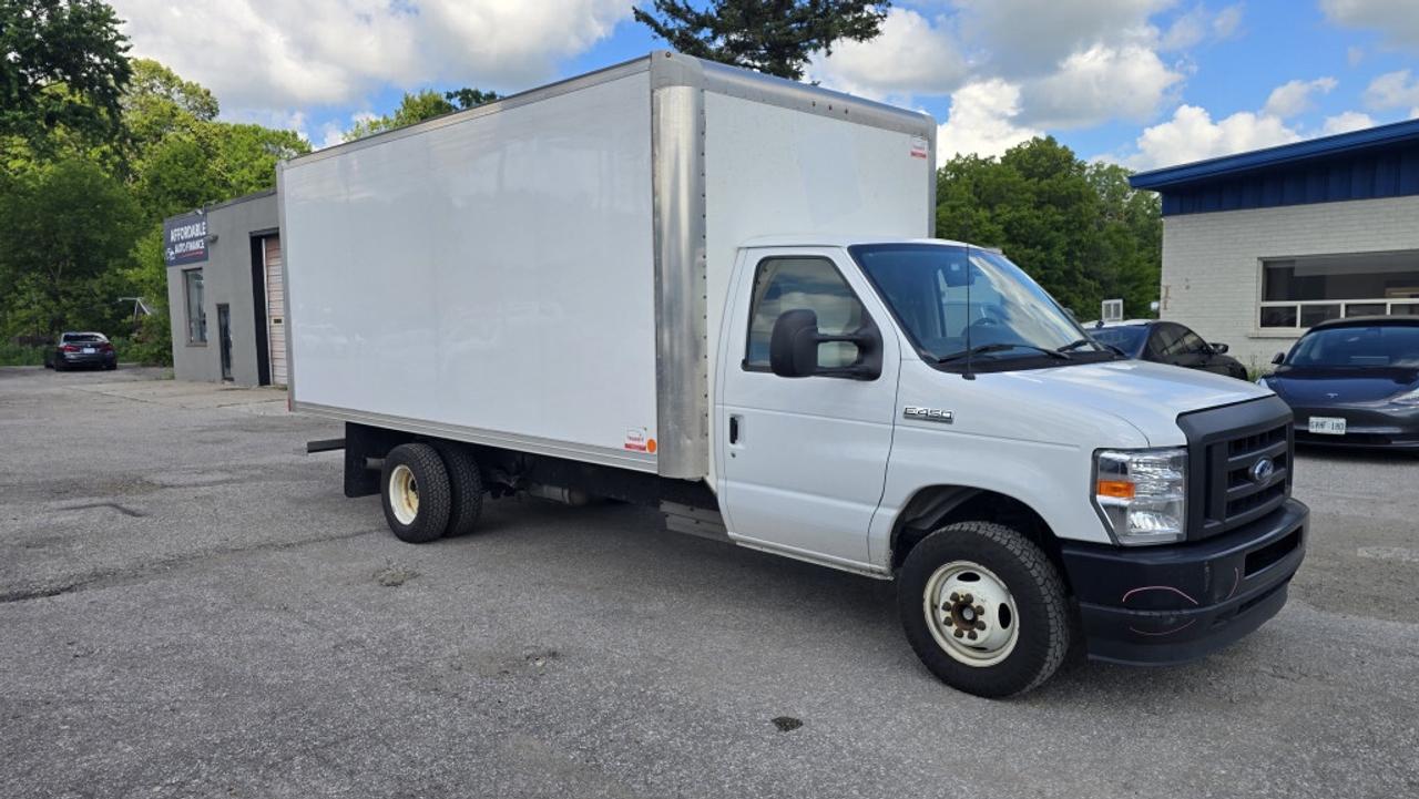 2023 Ford E-Series Cutaway 16Ft Box - 7.3L V8 Gas - Ramp - Camera/Cruise Photo