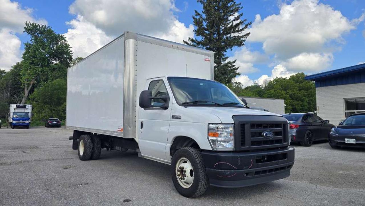 2023 Ford E-Series 16Ft Box - 7.3L V8 Gas - Ramp - - 16CB-D28130 - -None Photo