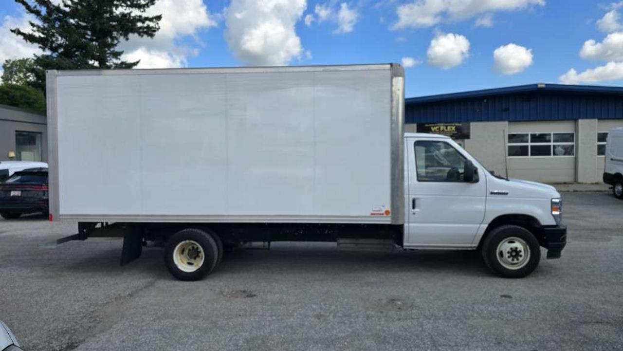 2023 Ford E-Series 16Ft Box - 7.3L V8 Gas - Ramp - - 16CB-D28130 - -None Photo