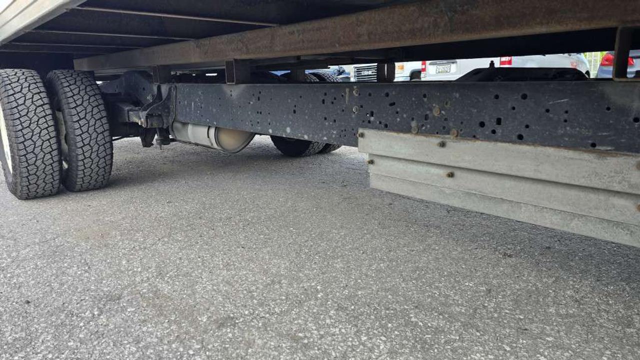 2023 Ford E-Series 16Ft Box - 7.3L V8 Gas - Ramp - - 16CB-D28130 - -None Photo