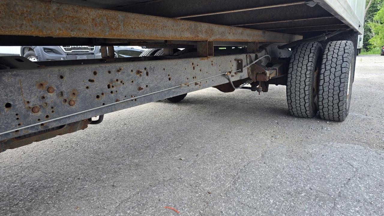 2023 Ford E-450 E-450 - 16Ft Box - V8 Gas - Cruise/Camera - 2 To C Photo