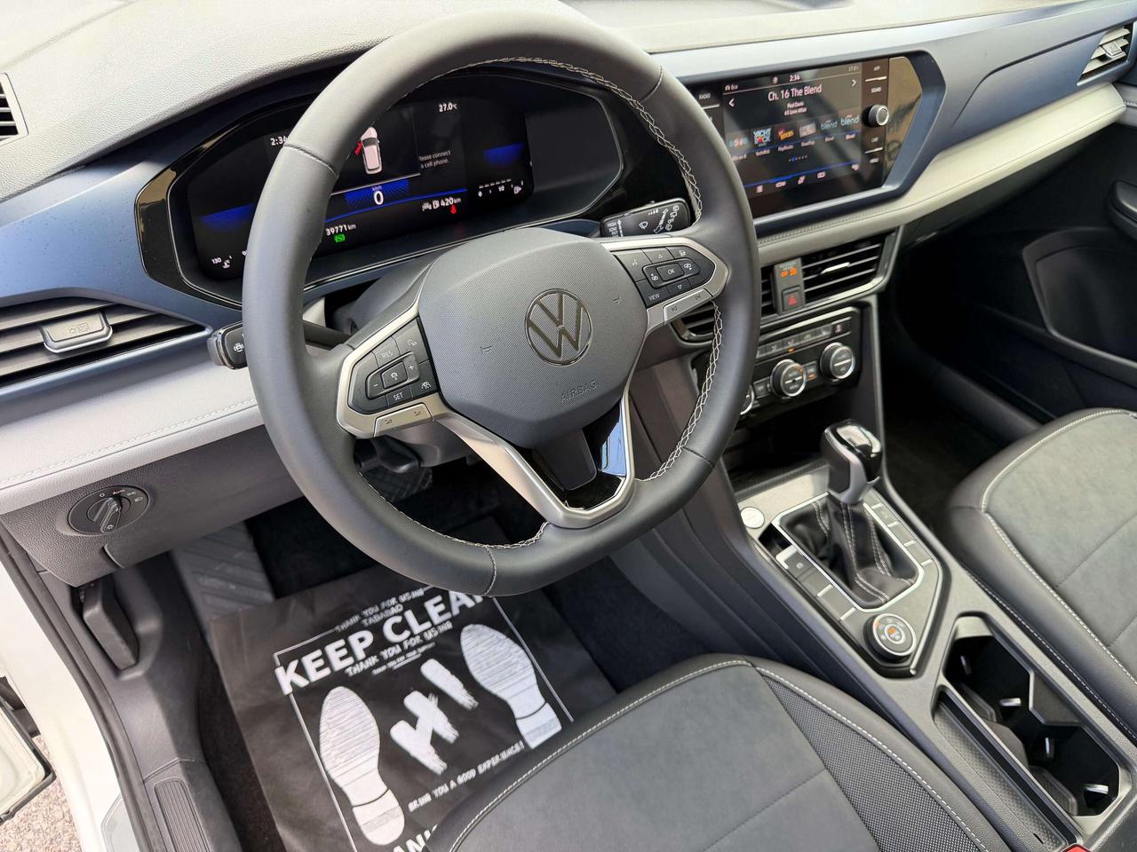 2024 Volkswagen Taos Comfortline AWD 1 Owner Clean Carfax Photo