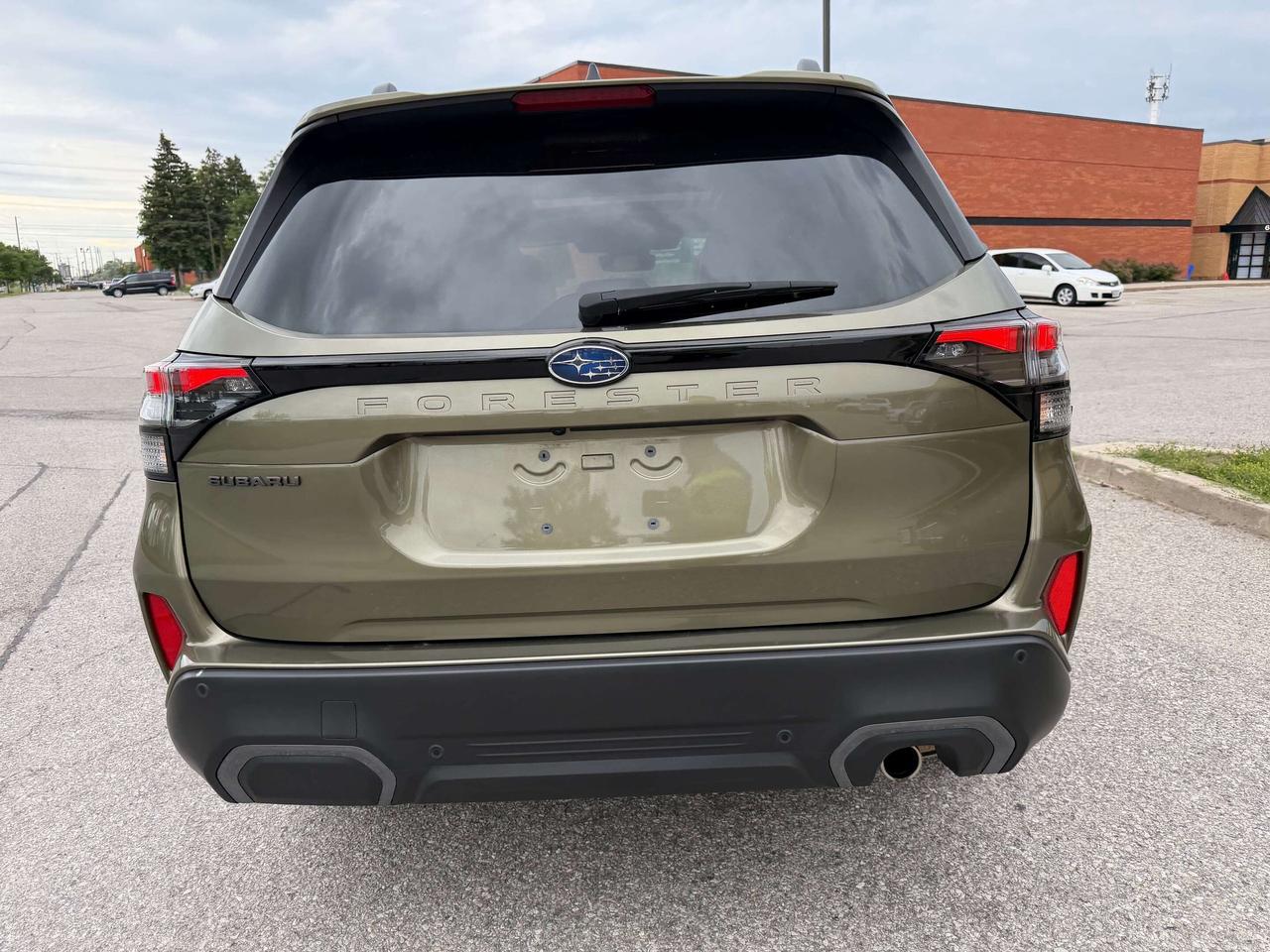 2025 Subaru Forester Limited,1 Owner, Clean Carfax, Navi, Leather Photo