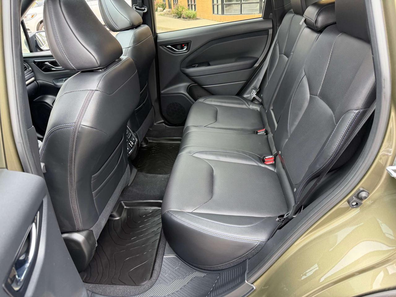 2025 Subaru Forester Limited,1 Owner, Clean Carfax, Navi, Leather Photo