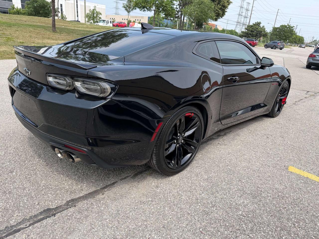 2021 Chevrolet Camaro 2LT RS V6 AUTOMATIC CLEAN CARFAX CERTIFIED Photo