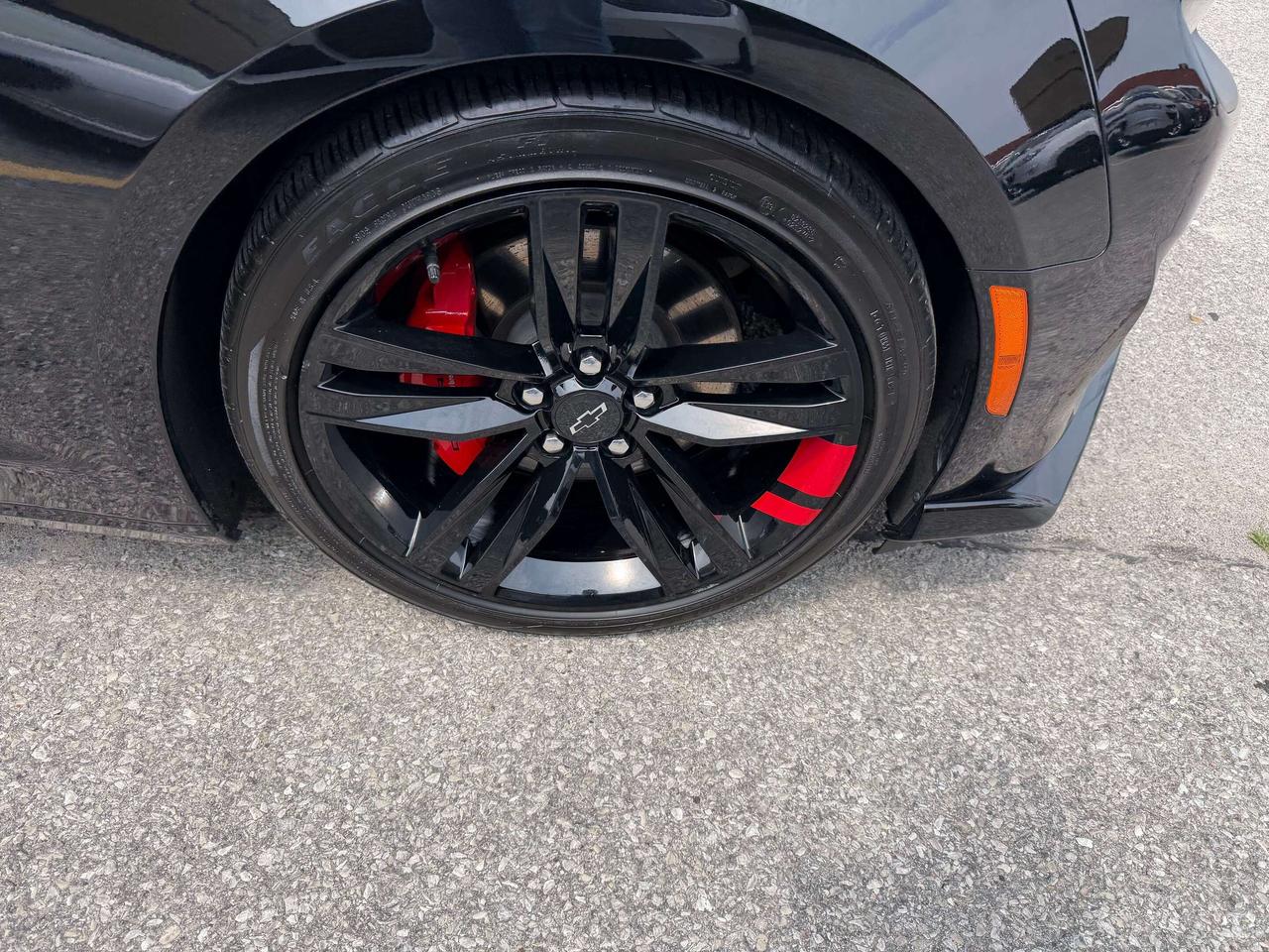 2021 Chevrolet Camaro 2LT RS V6 AUTOMATIC CLEAN CARFAX CERTIFIED Photo
