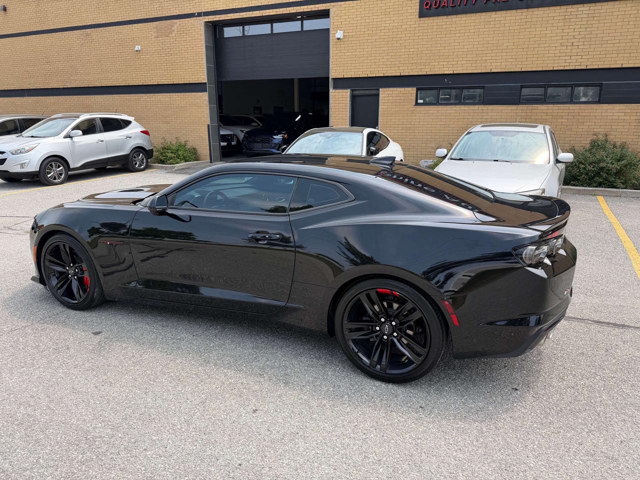 2021 Chevrolet Camaro 2LT RS V6 AUTOMATIC CLEAN CARFAX CERTIFIED Photo