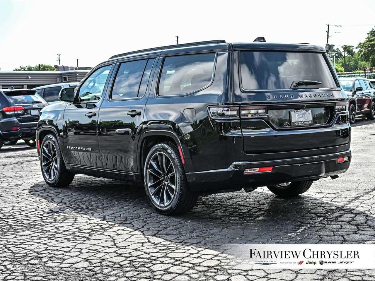 2025 Jeep Grand Wagoneer Series II Obsidian 4x4 OBSIDIAN   PANO ROOF   360 CAMERA   NIGHT VISION   BLIND SPOT   POWER BOARDS   NIGHT VISION   CARP Photo
