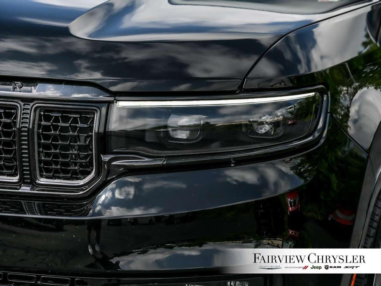 2025 Jeep Grand Wagoneer Series II Obsidian 4x4 OBSIDIAN   PANO ROOF   360 CAMERA   NIGHT VISION   BLIND SPOT   POWER BOARDS   NIGHT VISION   CARP Photo