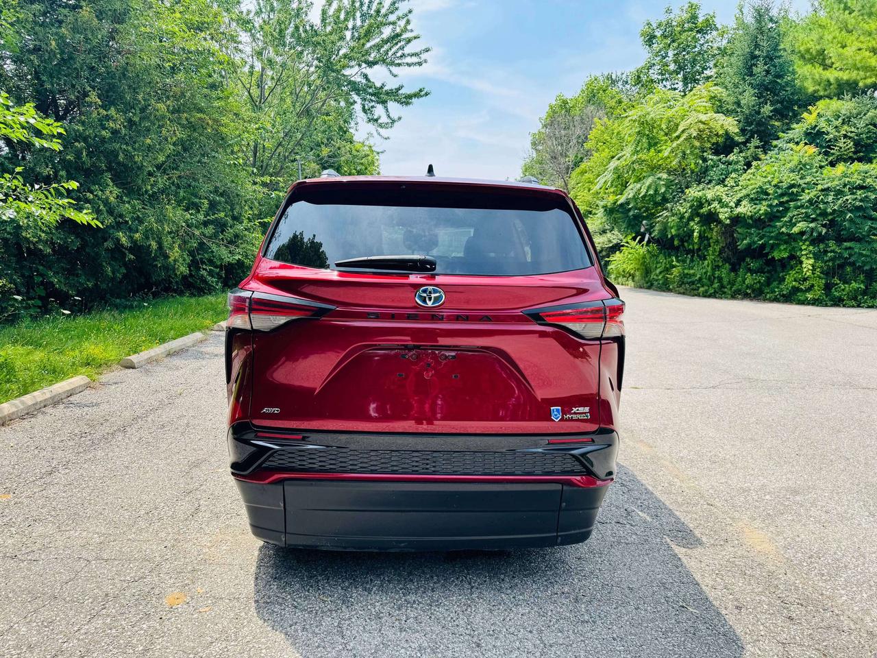 2021 Toyota Sienna XSE AWD   WheelChair Accessible! Photo