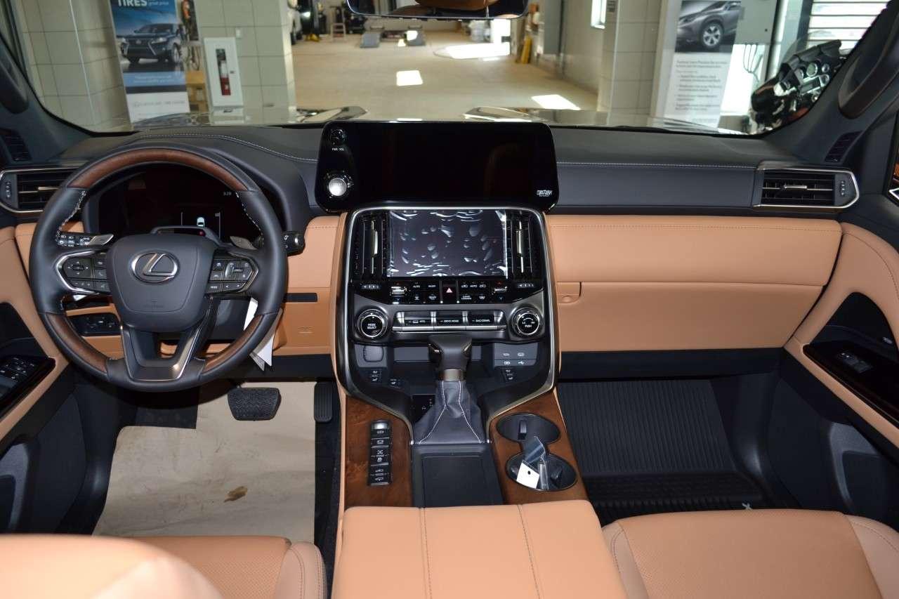2026 Lexus LX 600 LUXURY Photo