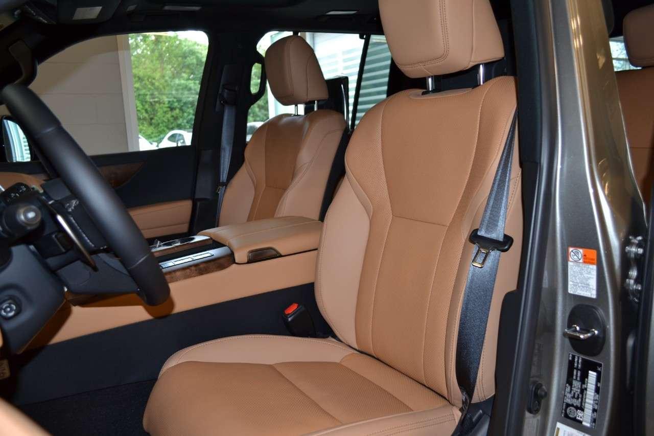 2026 Lexus LX 600 LUXURY Photo