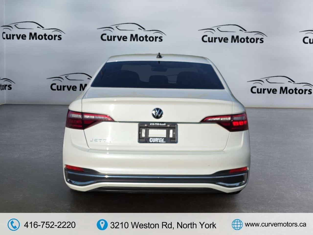 2024 Volkswagen Jetta Highline Auto * CARPLAY / ROOF / NAVIGATION / CAMERA / DRIVER ASSIST Photo