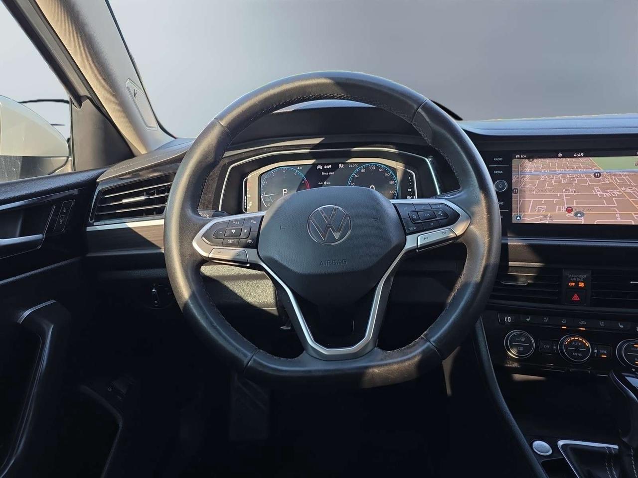 2024 Volkswagen Jetta Highline Auto * CARPLAY / ROOF / NAVIGATION / CAMERA / DRIVER ASSIST Photo