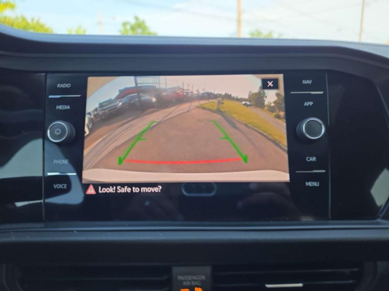 2024 Volkswagen Jetta Highline Auto * CARPLAY / ROOF / NAVIGATION / CAMERA / DRIVER ASSIST Photo