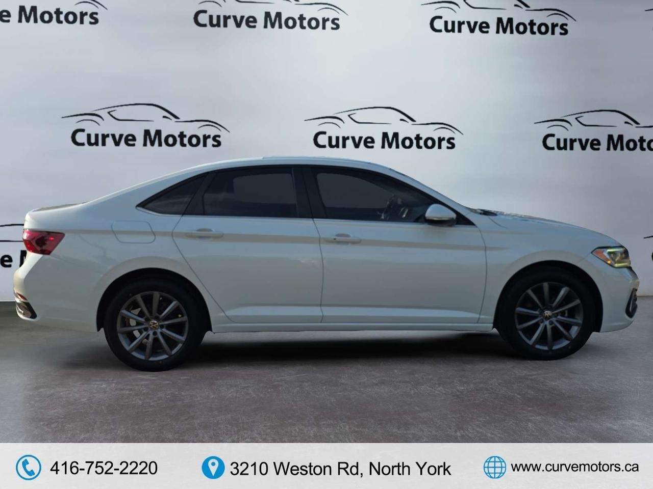 2024 Volkswagen Jetta Highline Auto * CARPLAY / ROOF / NAVIGATION / CAMERA / DRIVER ASSIST Photo