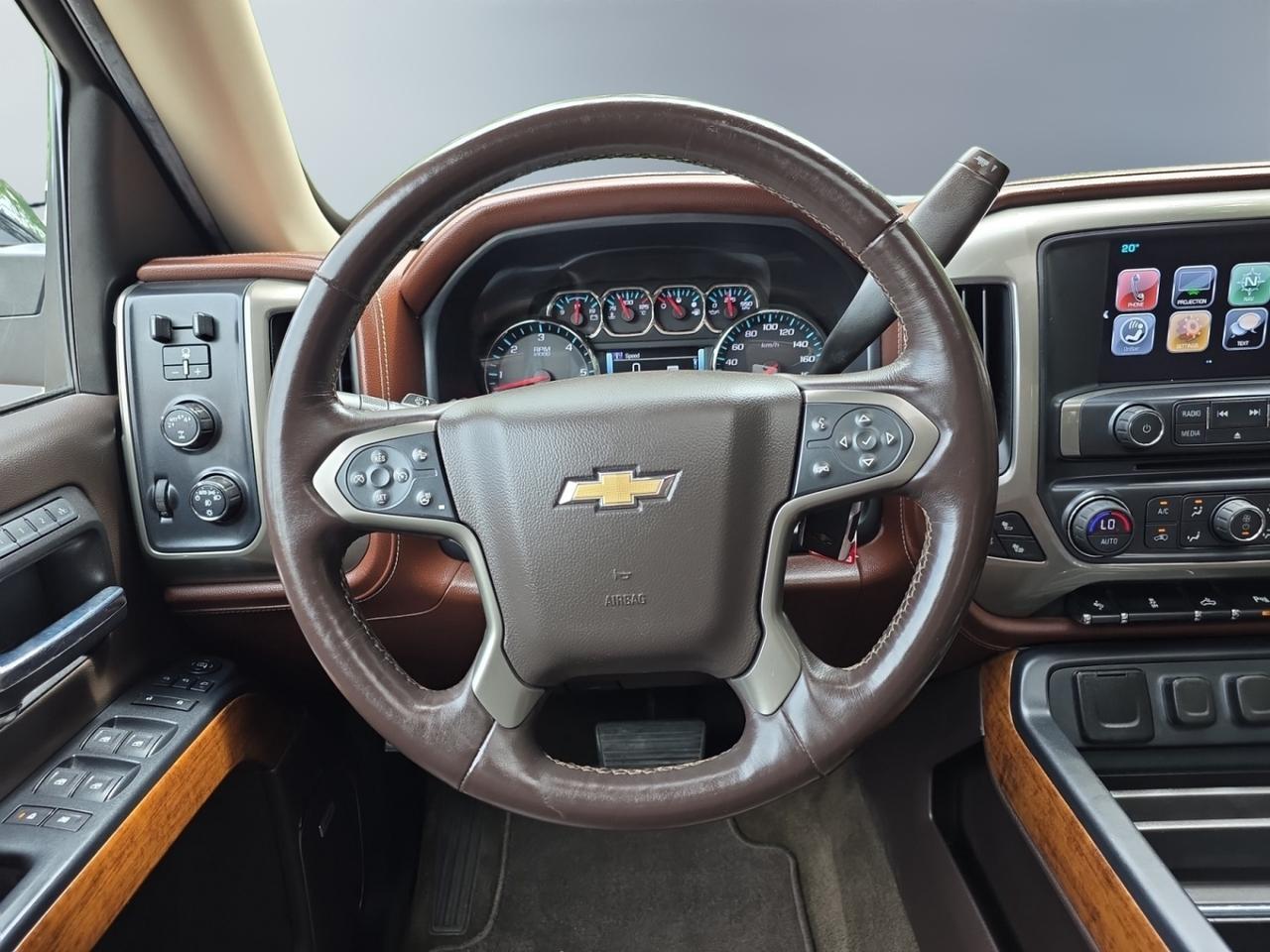 2017 Chevrolet Silverado 1500 4WD Crew Cab 143.5 High Country * SUNROOF / NAVIGA Photo
