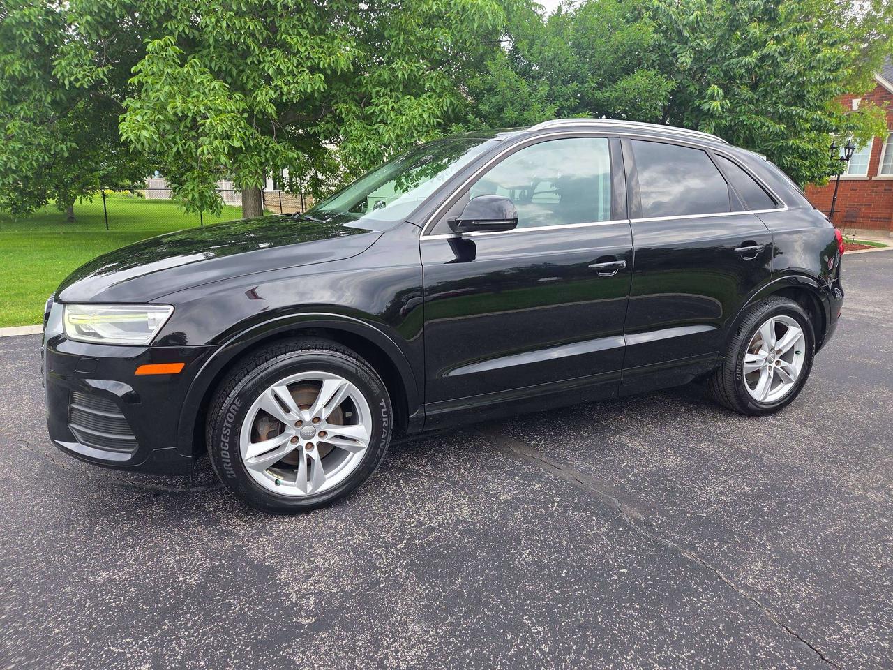 2016 Audi Q3 Progressiv Photo0