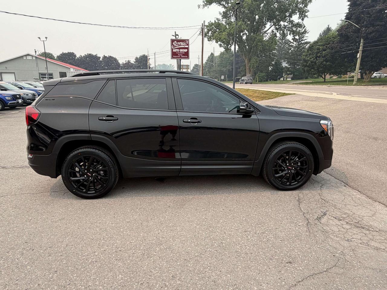 2024 GMC Terrain SLE/HEATED SEATS/PWR ROOF/REMOTE START/CALL PICTON Photo