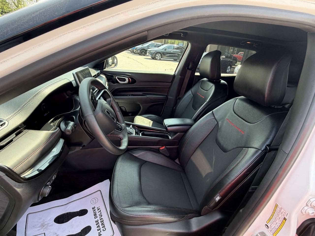 2024 Jeep Compass TRAILHAWK/PWR ROOF/BELLEVILLE*6139618848* Photo