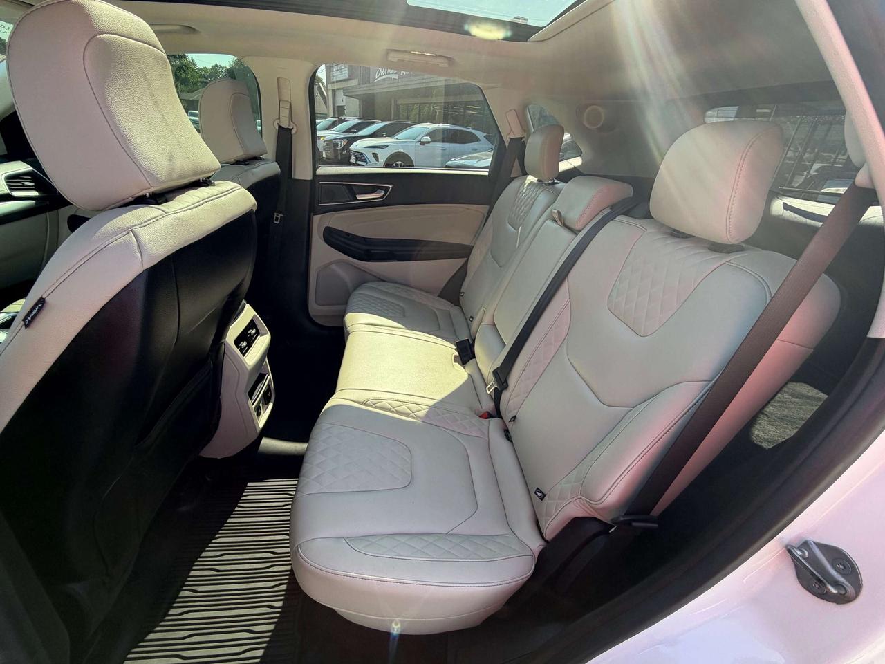 2023 Ford Edge TITANIUM/LOADED!!/CALL PICTON 613-476-2188 Photo