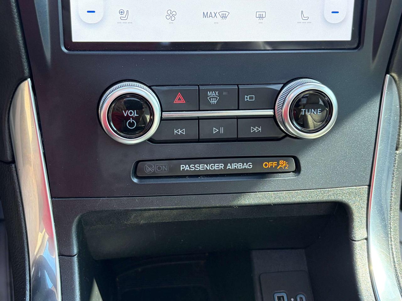 2023 Ford Edge TITANIUM/LOADED!!/CALL PICTON 613-476-2188 Photo