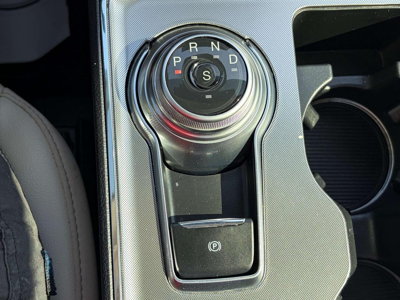 2023 Ford Edge TITANIUM/LOADED!!/CALL PICTON 613-476-2188 Photo