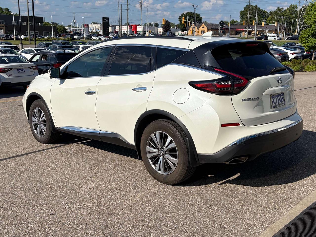 2022 Nissan Murano SV AWD Panoramic Roof   Navigation Photo