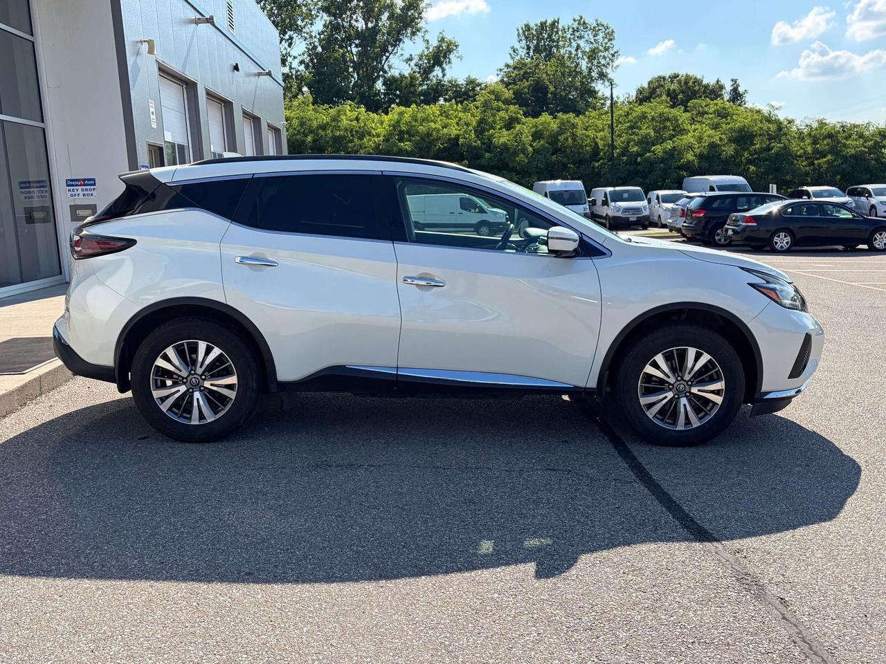 2022 Nissan Murano SV AWD Panoramic Roof   Navigation Photo