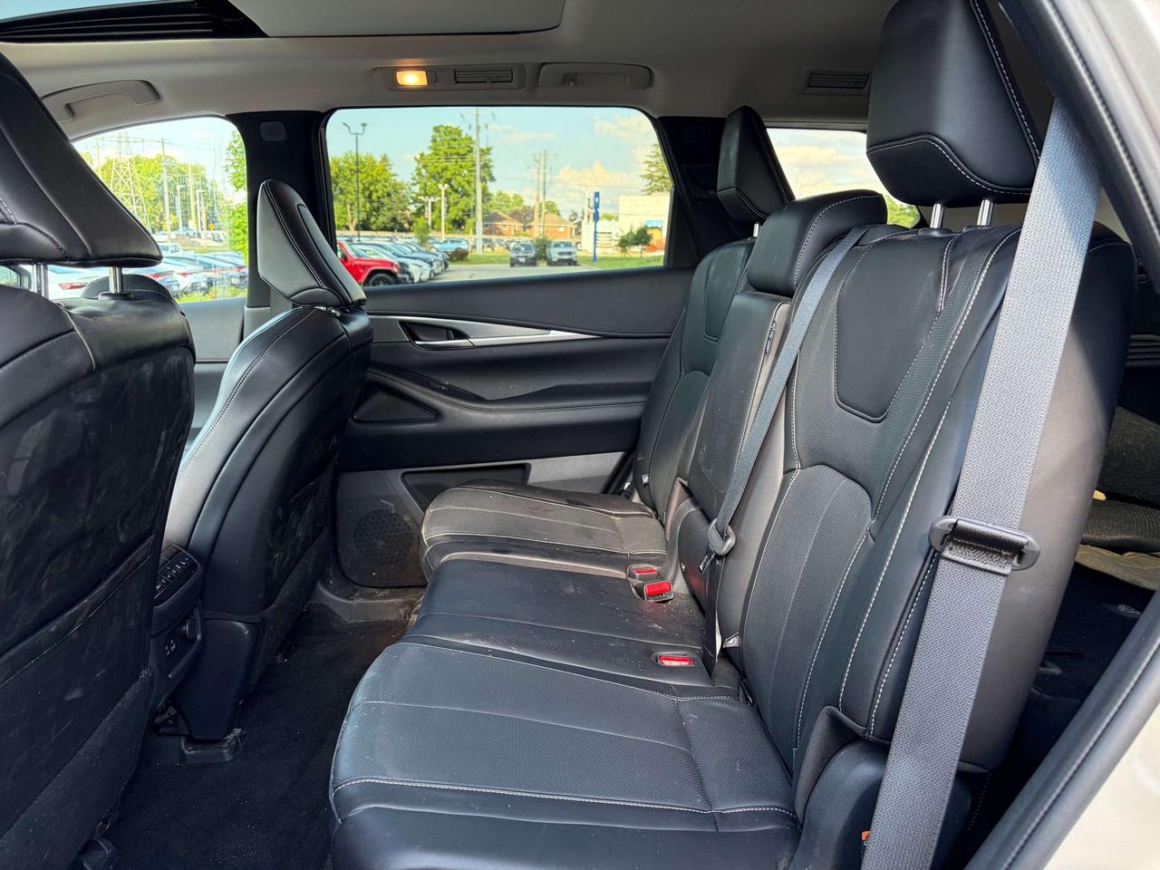 2024 Infiniti QX60 LUXE Sunroof/Moonroof AWD Photo