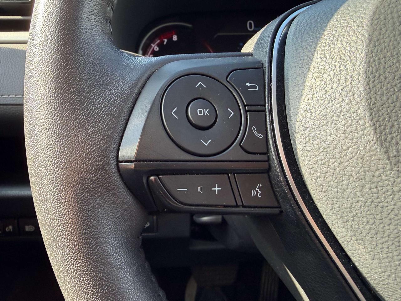 2025 Toyota RAV4 XLE   Clean Carfax Photo