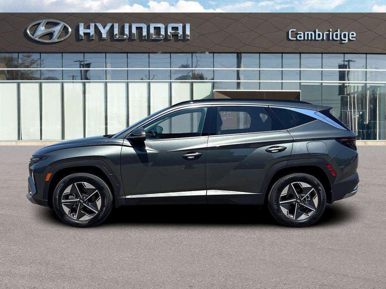 2026 Hyundai Tucson Preferred Trend   NO ACCIDENTS LEATHER P.ROOF 7.7L/100KM Photo