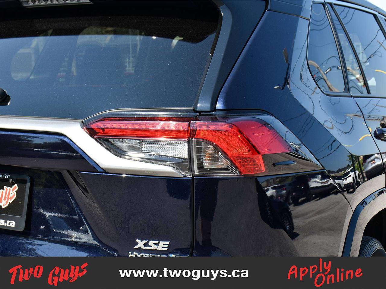 2021 Toyota RAV4 XSE Hybrid AWD Sunroof Back Up Camera Photo