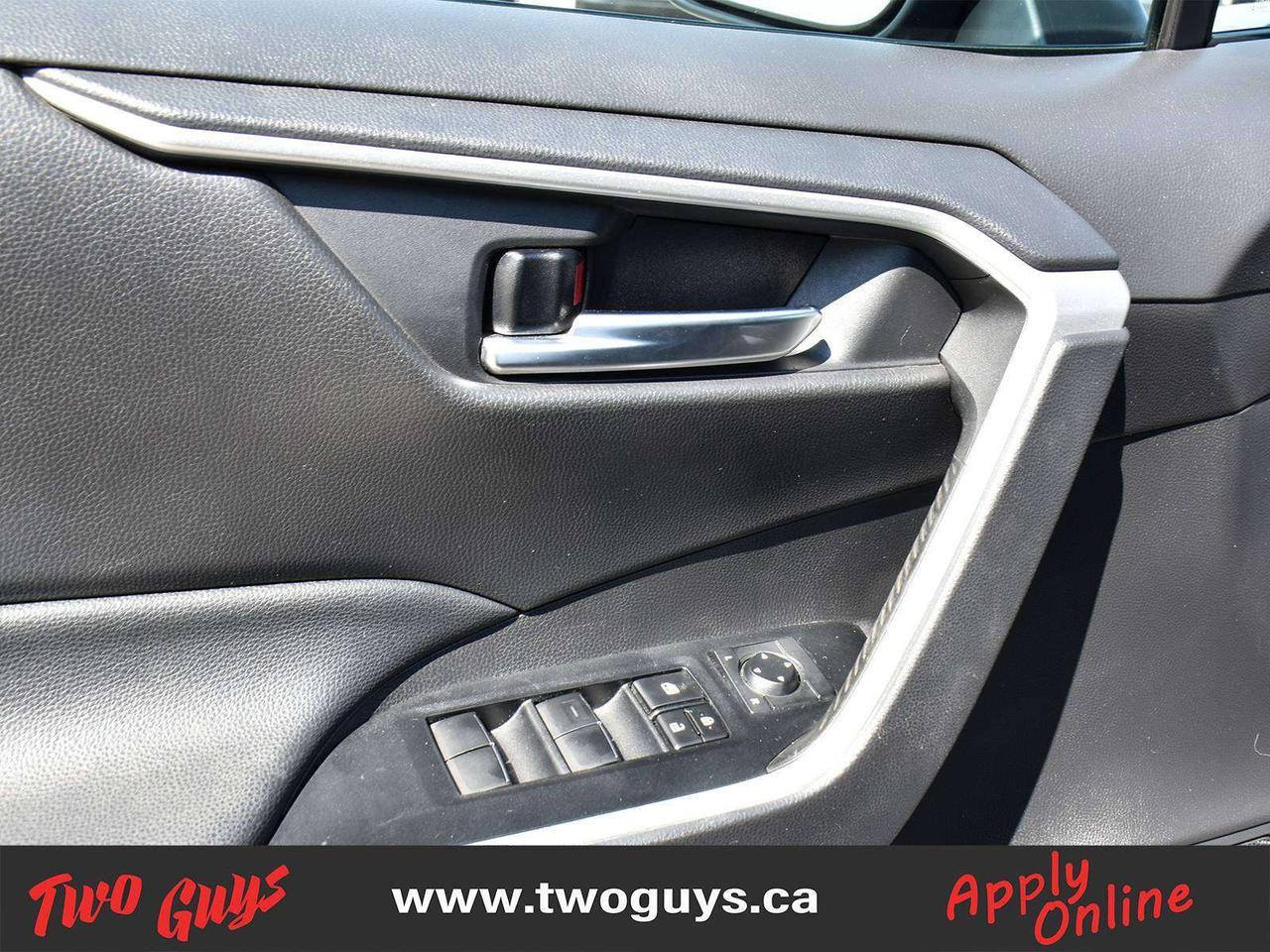 2021 Toyota RAV4 XSE Hybrid AWD Sunroof Back Up Camera Photo