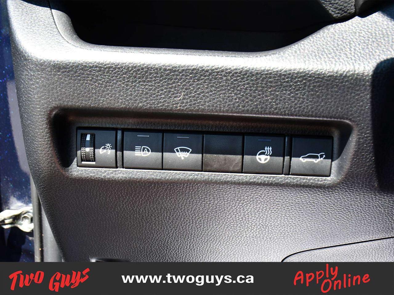 2021 Toyota RAV4 XSE Hybrid AWD Sunroof Back Up Camera Photo