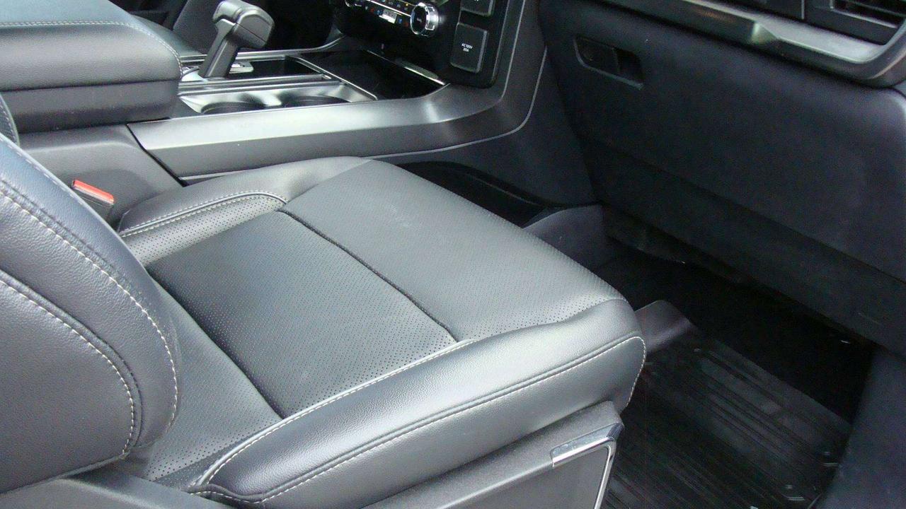 2024 Ford F-150 LARIAT POWERBOOST FULL-HYBRID Photo