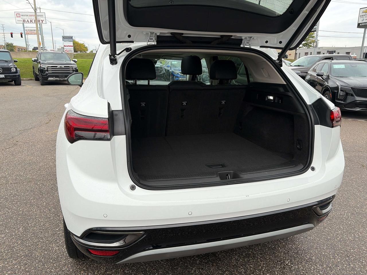 2022 Buick Envision SPORT TOURING Photo