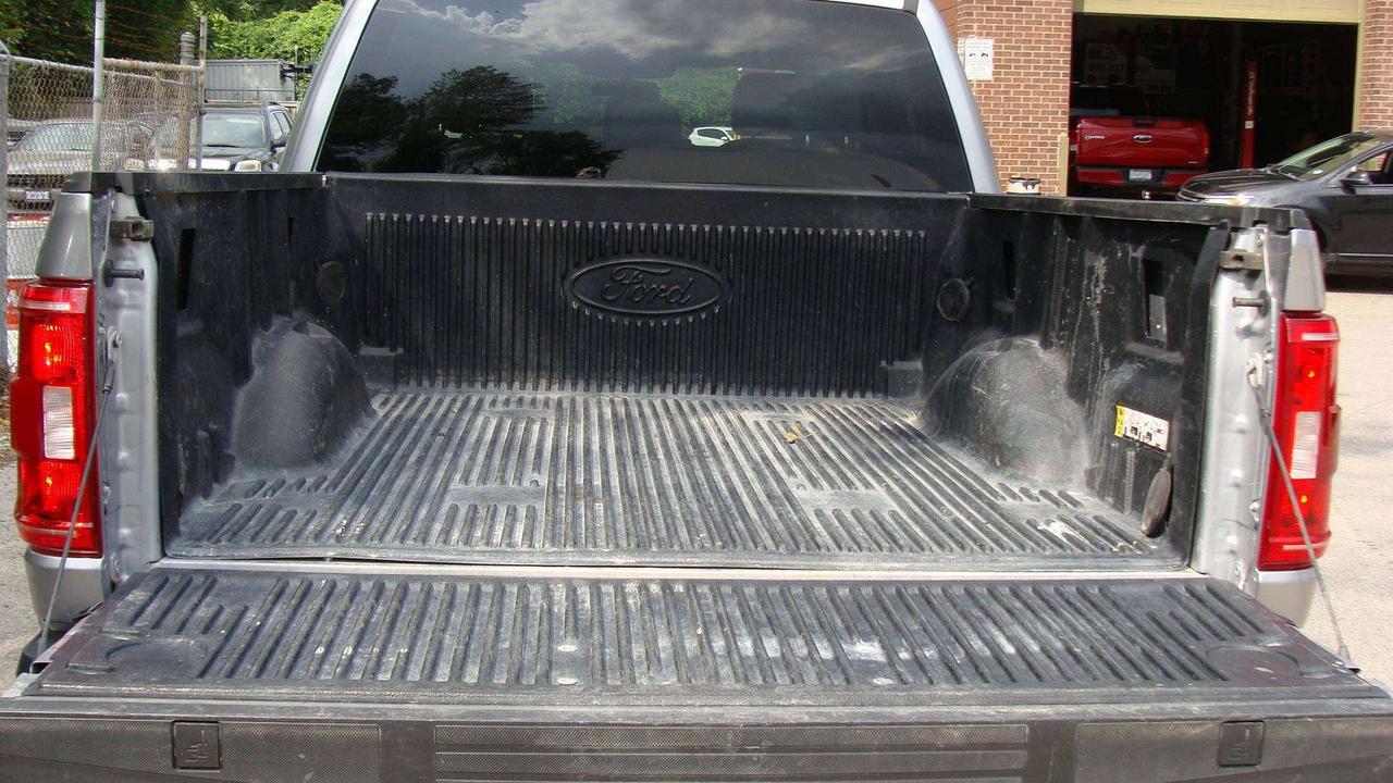 2023 Ford F-150 XLT Photo