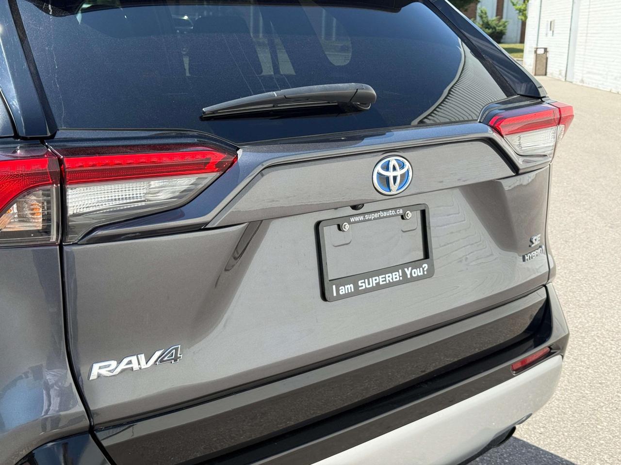 2023 Toyota RAV4 SE   AWD   HYBRID   NO ACCIDENT   ONE OWNER Photo