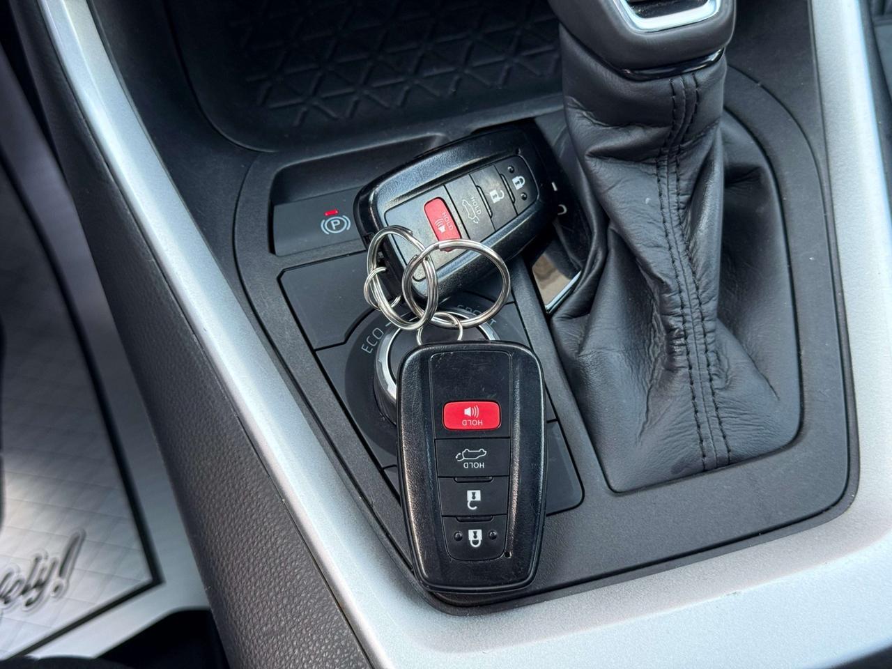 2023 Toyota RAV4 SE   AWD   HYBRID   NO ACCIDENT   ONE OWNER Photo