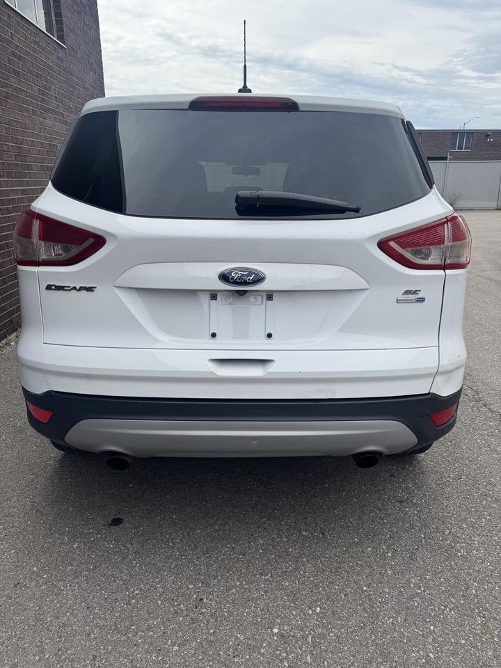2016 Ford Escape 4WD SE Photo