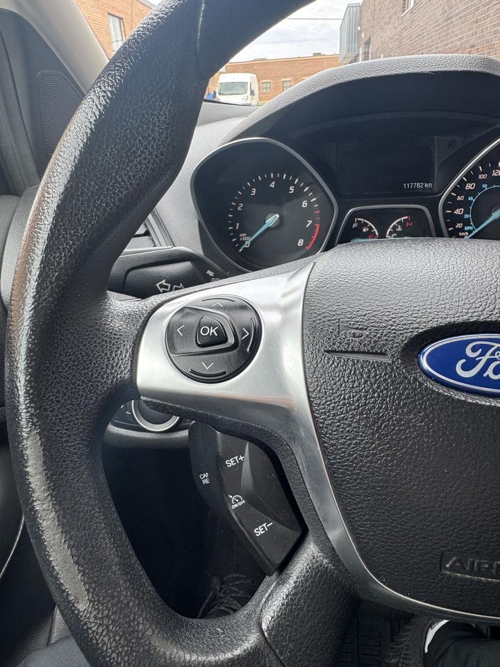 2016 Ford Escape 4WD SE Photo