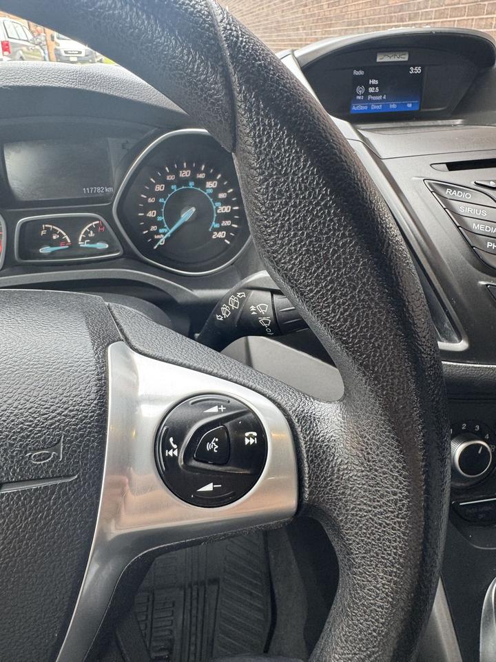 2016 Ford Escape 4WD SE Photo